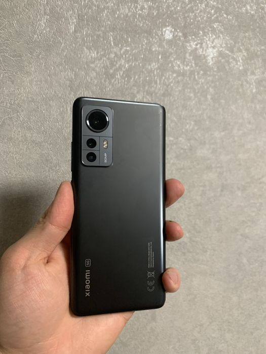 Xiaomi 12 256gb.