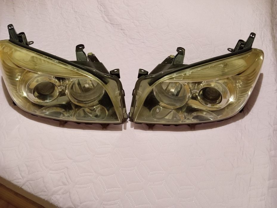 Комплект фарове за Тойота Рав-4 2007г.