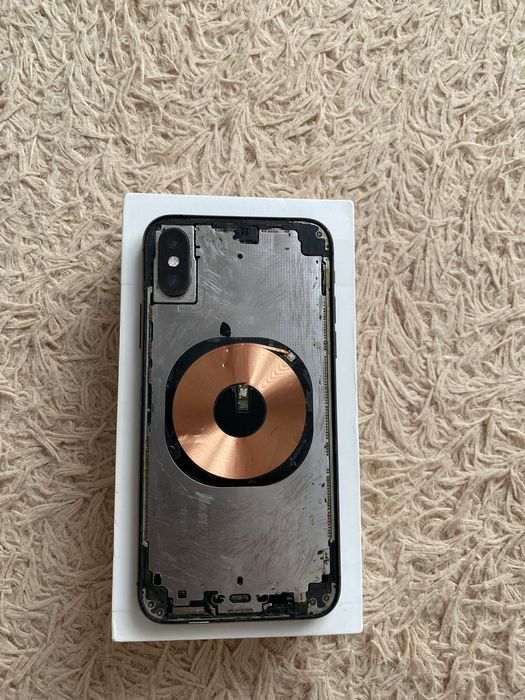 Продам айфон xs на 64гб