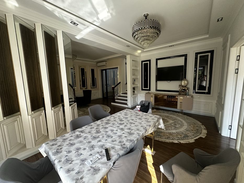 Hovli ijaraga beriladi