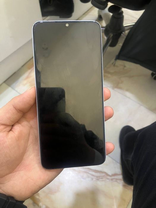 Infinix Hot30i ishlashi yaxwi garantiya