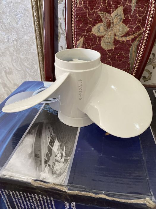 Винт ямаха 40/13