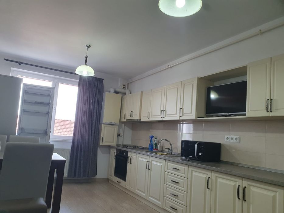 Apartament de închiriat