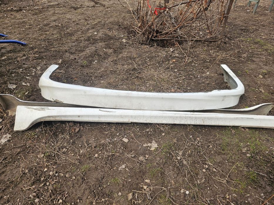 Обвес  на тайоту ярис