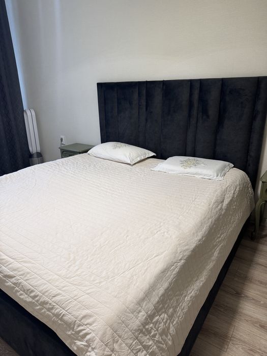 Спальная кровать 180*200