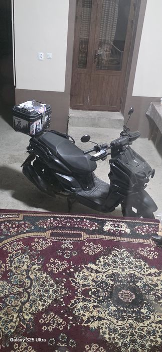 skuter sotiladi benzinli