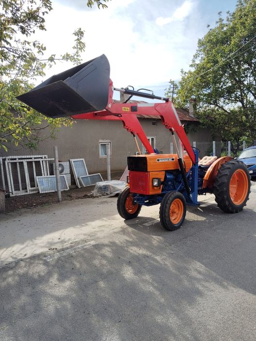 Incarcator pentru tractor