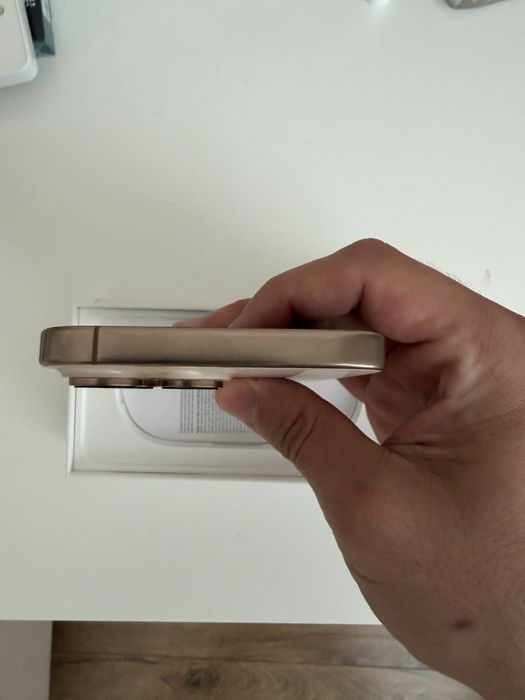 iphone 16 Pro Max 256 eSim