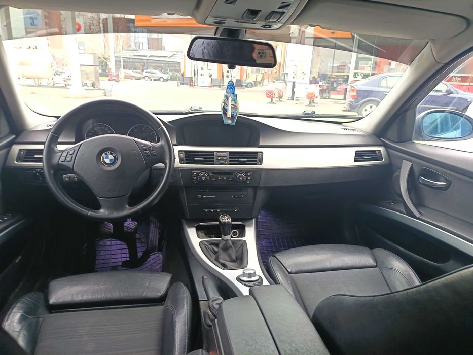 Vand Bmw 320D manual.