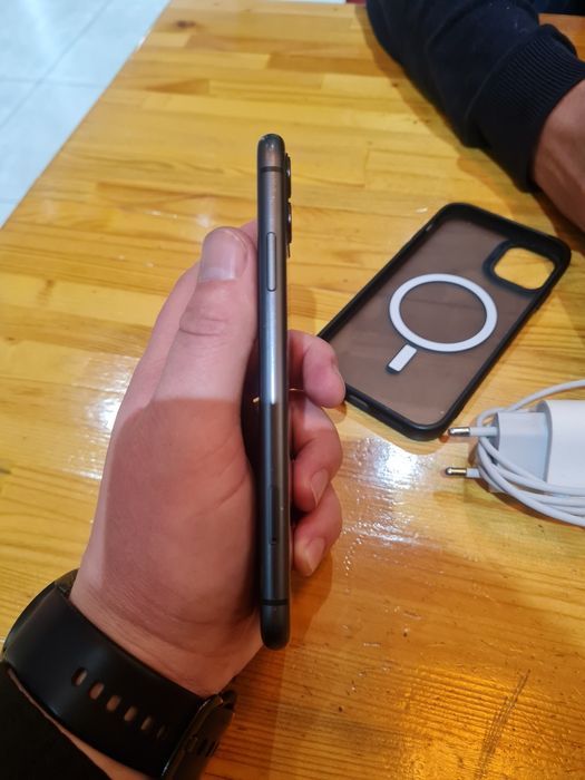 iPhone 11  Хорошш!!!