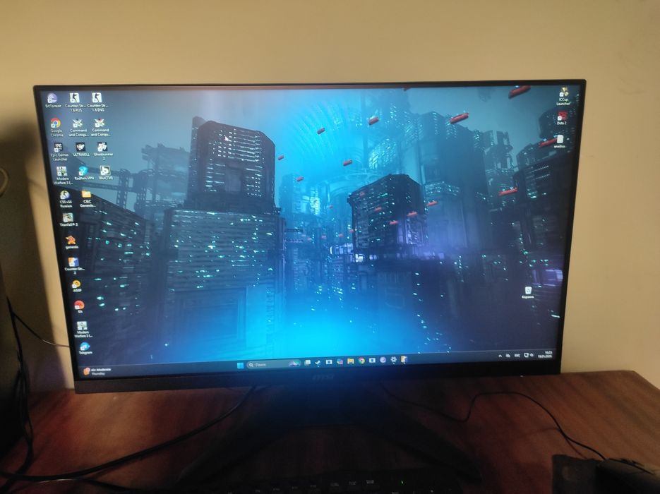 Msi mag 272F x24