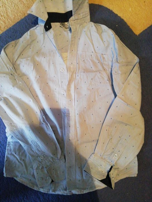 Продам рубашку на мальчика
