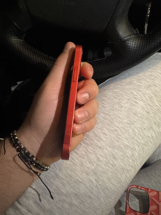 Iphone 12 mini        .