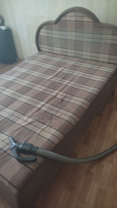 Кровать отдам даром!