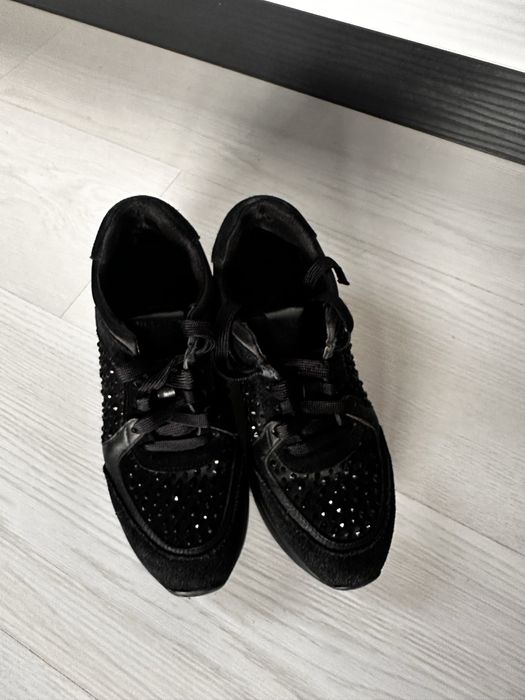 Черни маратонки с камъни Liu Jo 35 номер