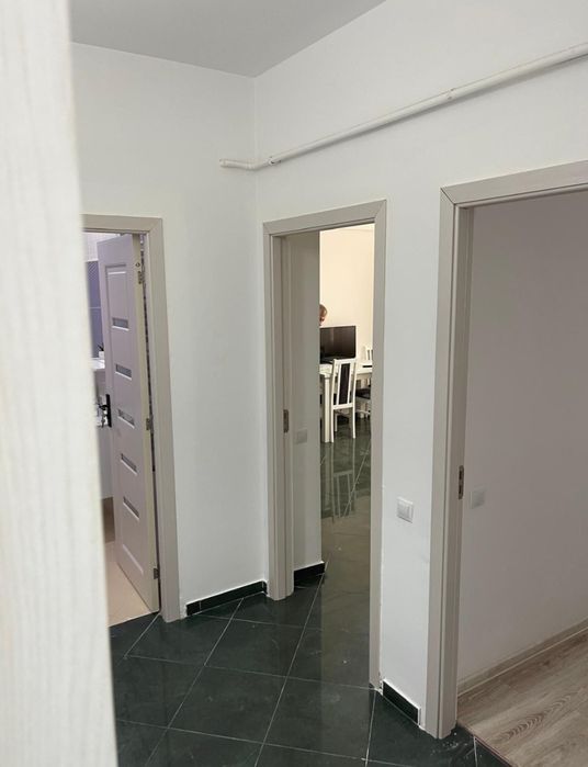 Pers. Fizica Vand ap cu 2 camere vis a vis de Hanul Visoianu