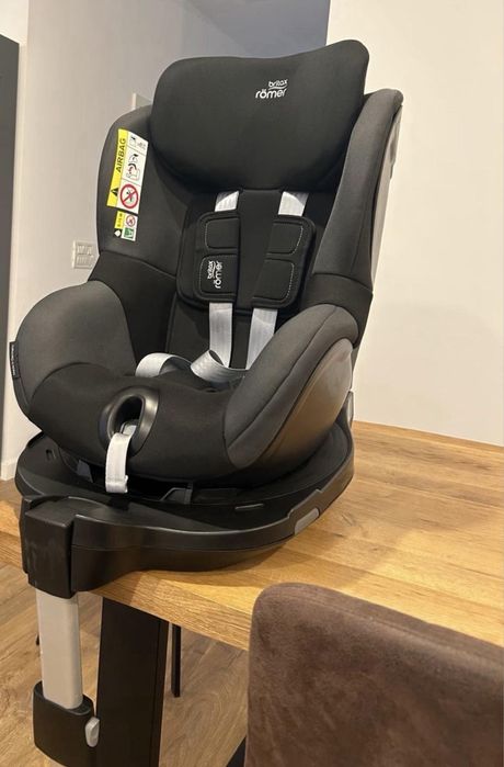 Scaun auto Britax Romer Dualfix M i-size