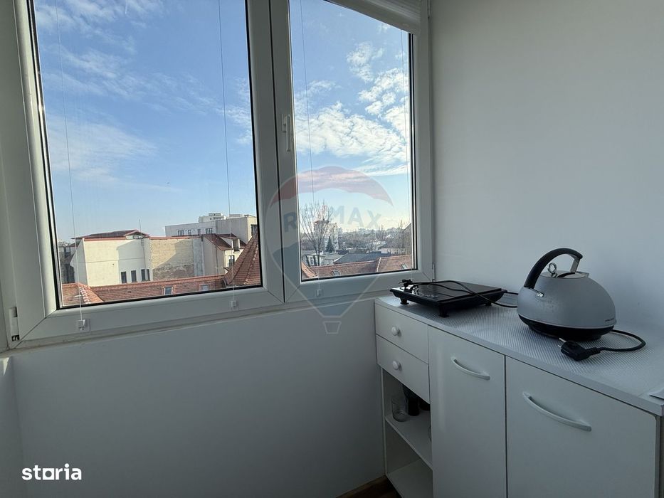 De inchiriat! Garsoniera la Universitate