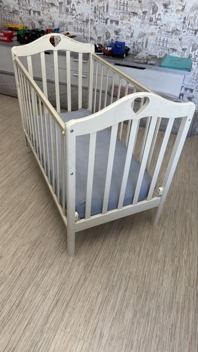 Кроватка детская от 0-4 лет