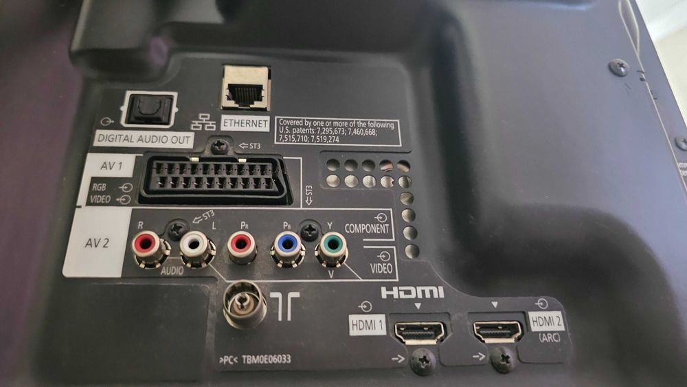 Продам плазменный телевизор Panasonic TX-PR42XT50 42" в отл. состоянии