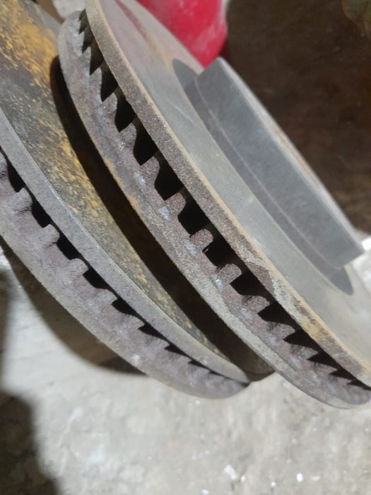 Продам тормозные диски