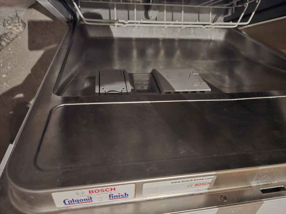 Продам посудомойка Bosch.
