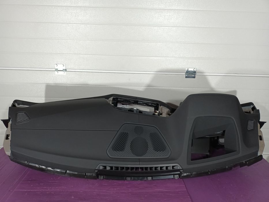 Plansa de bord bmw g20 g21 g22 g23 g26 g42 g80 g82 g83