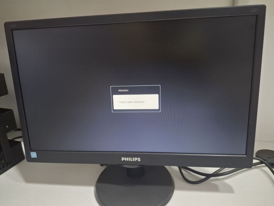 Philips manitor yangi