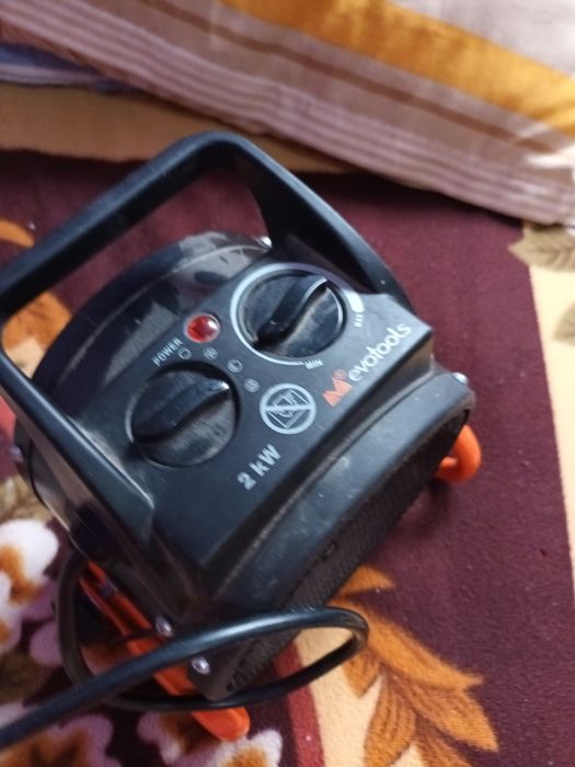 Vând radiator evotols