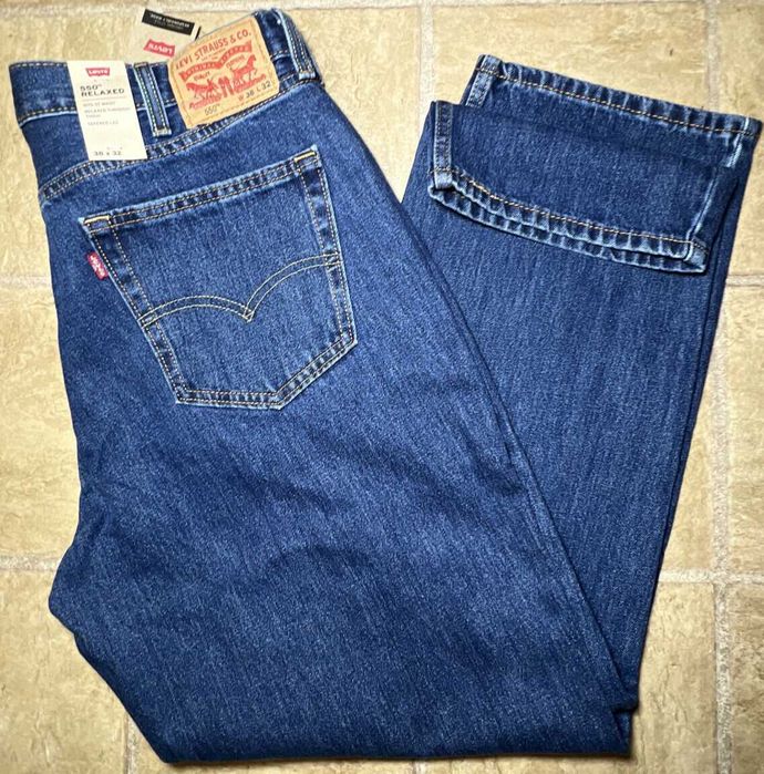 Levis 550 модель 55000тг, рубашка Wrangler 40000тг.