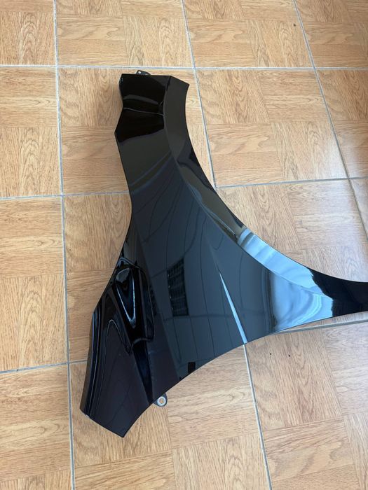 Крыло правое  byd chazor в заводском окрасе