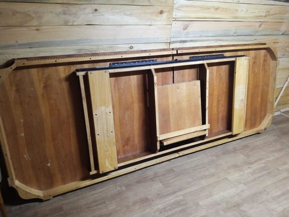 Продам стол из дуба