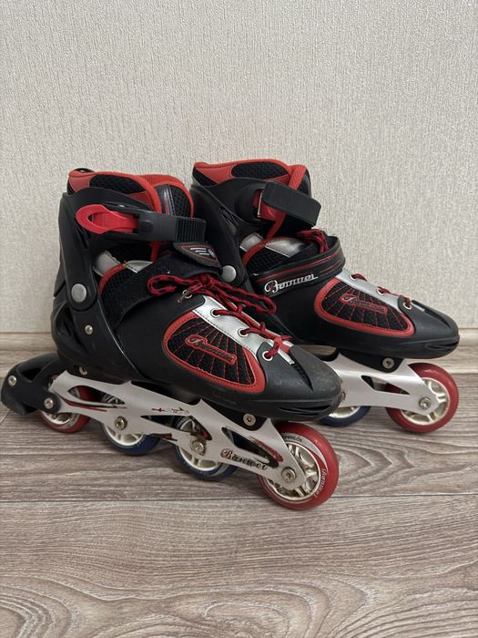 Продам взрослые роликовые коньки