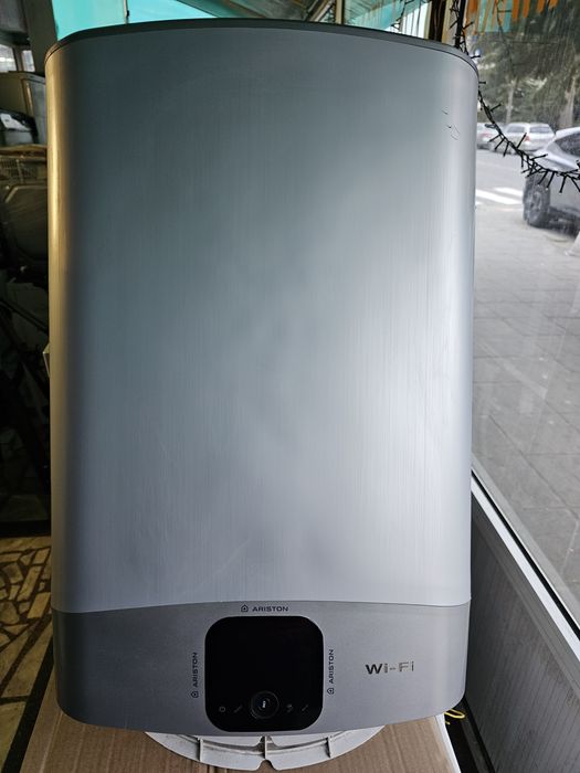 Бойлер плосък  Ariston