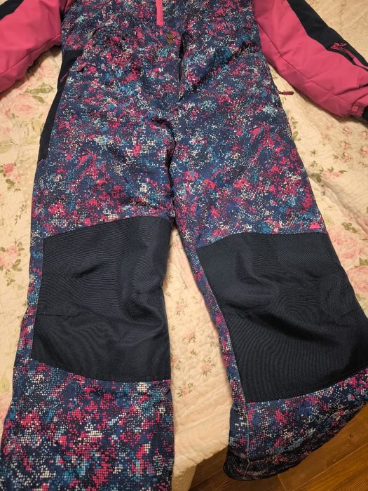 Продам костюм для девочки