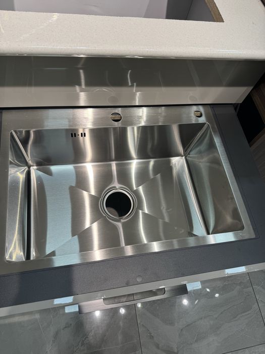 Кухонная мойка. Oshxona moyka.