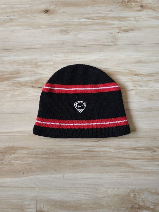 Оригинална мъжка зимна шапка Nike x F.C. Manchester United