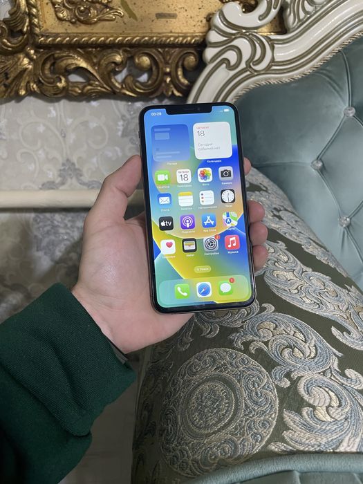 Продам телефон Айфон Xs Max