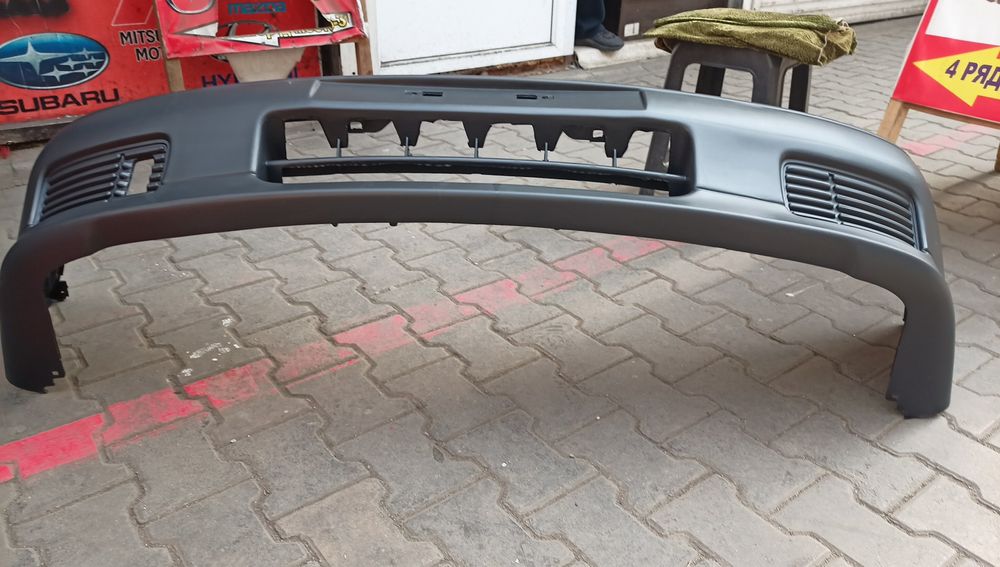 Бампер Ниссан примера