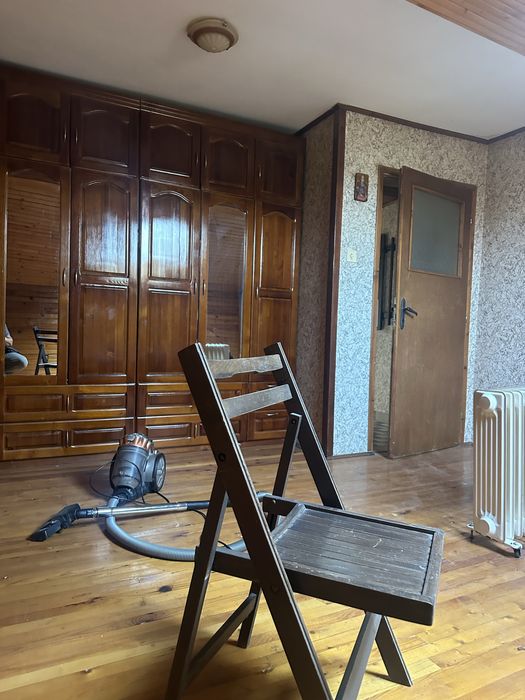Етаж от къща под наем кв Волуяк частно лице