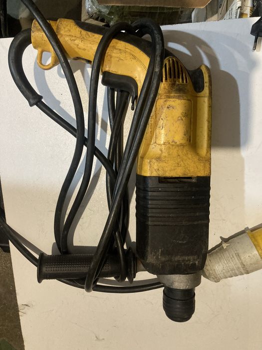 Rotopercutor Dewalt Alimentare 110v