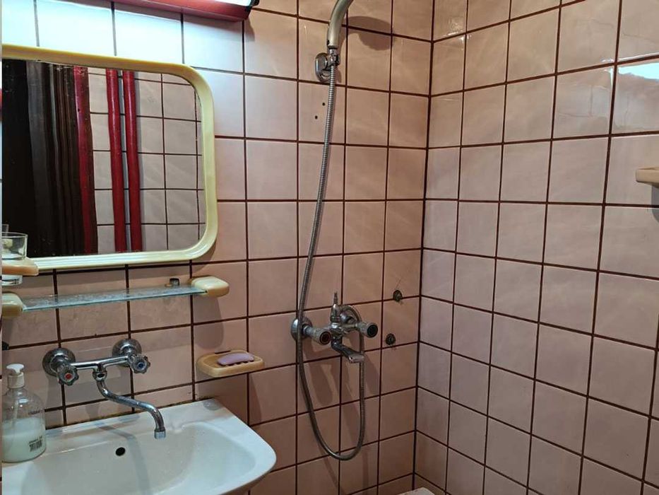 2-стаен апартамент 64 кв.м с възможност за гараж – ЖК Изток, Казанлък