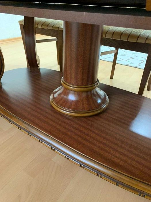 Продаю стол и 8 стульев, г. Караганда