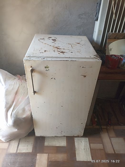 Холодильник  ЗиЛ Российский