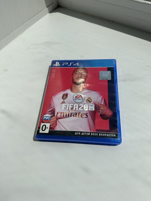 Продам два диска для PS4