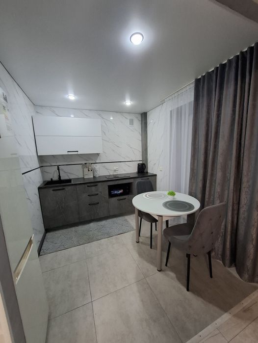 Шикарная однушка посуточно в центре