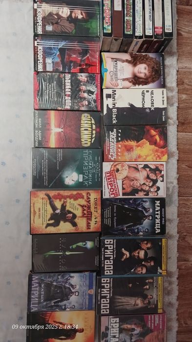 Видеокассеты..фильмы