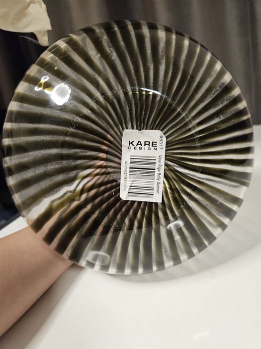 Стилна стъклена ваза Kare с черни мотиви