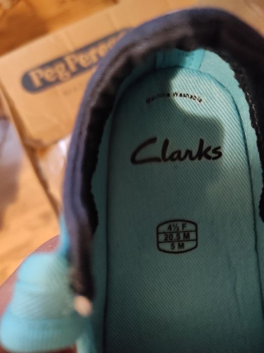 Бебешки пантофи Clarks u Маратонки GEOX