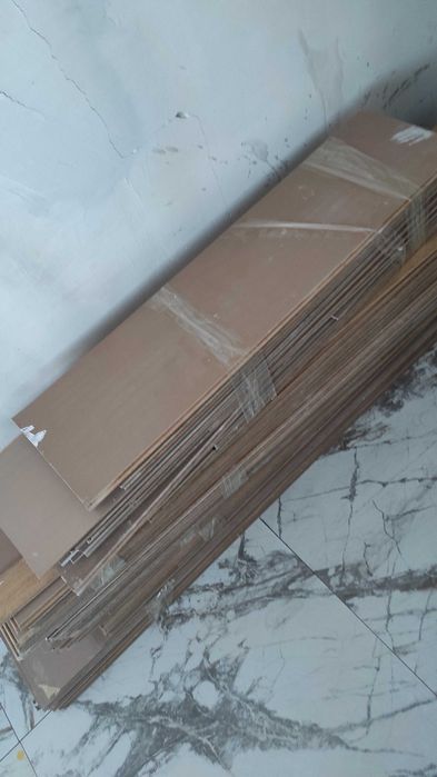 Продам ламинат б/у 300тг